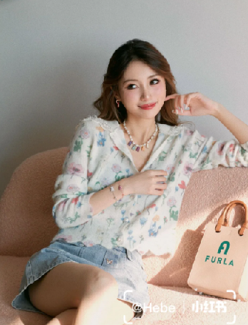 性感美丽油管博主【香菱】精选视频 图片